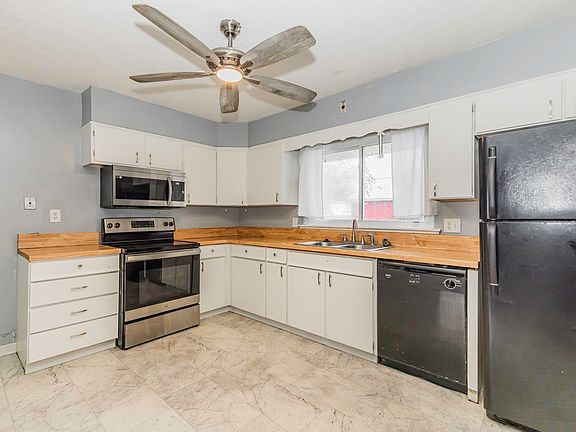 5th image of 2106 S Burlington Dr