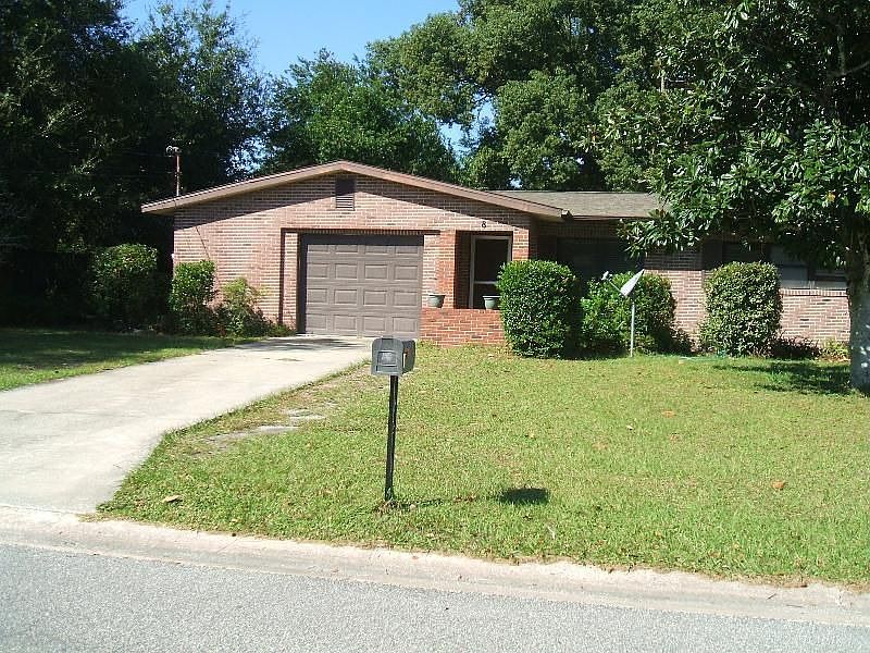 2nd image of 8 Cassia Ln