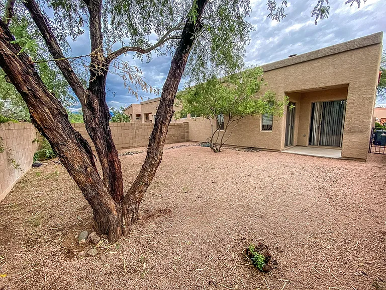 8211 E Arbor Point Pl — Photo 1