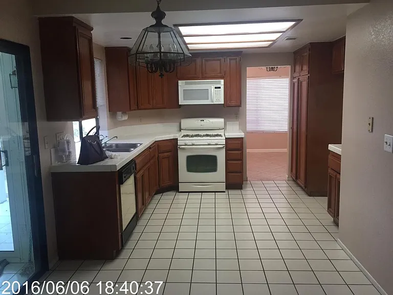 26291 Windsor Dr — Photo 9