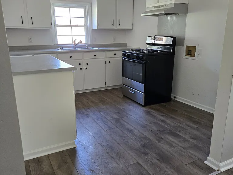 3558 Holley Rd — Photo 4