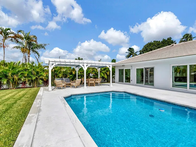 530 NW 14th St — Photo 47