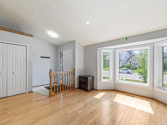 5th image of 226 W Sandstone Dr NW