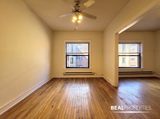 821 W Waveland Ave #N2, Chicago, IL 60613