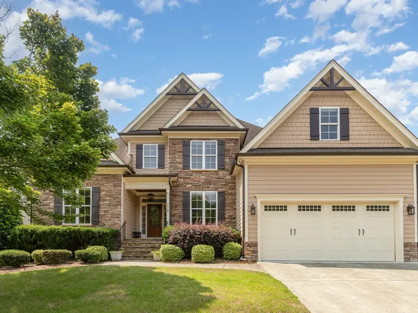 4228 Fawn Lily Dr, Wake Forest, NC 27587