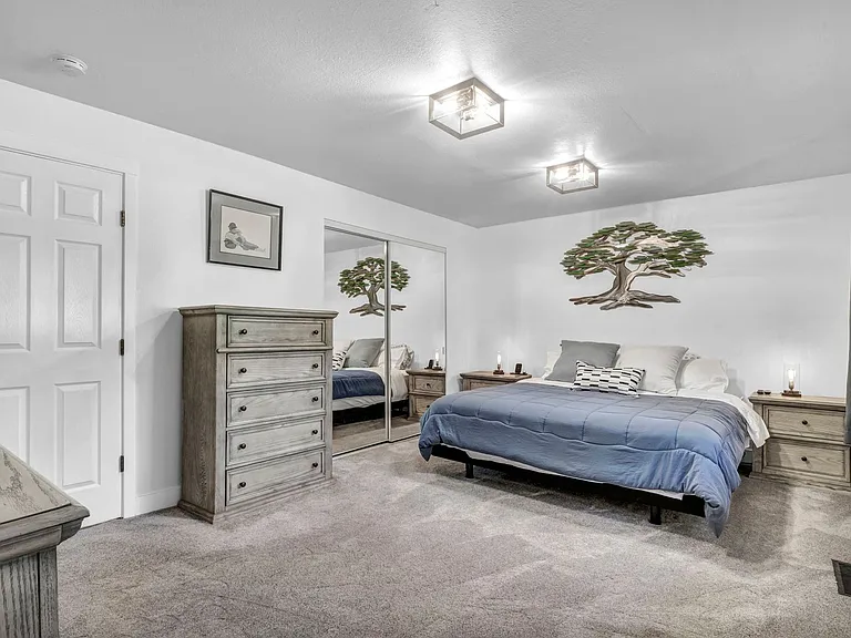 2655 Parkway Dr — Photo 27