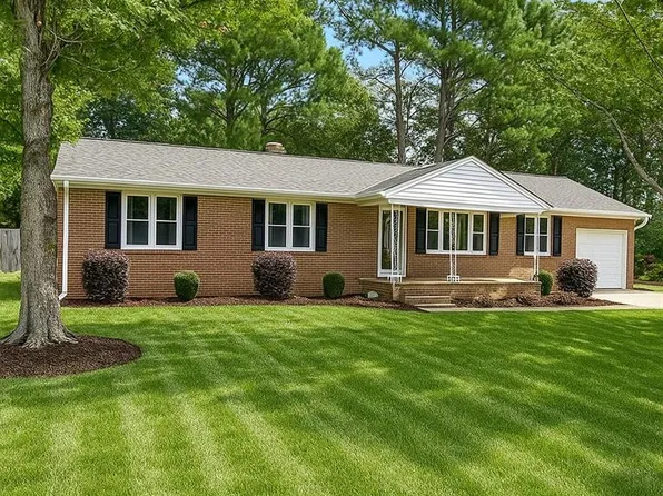 5006 High St W, Portsmouth, VA 23703