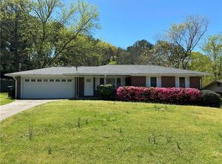 3016 Whispering Hills Dr, Atlanta, GA