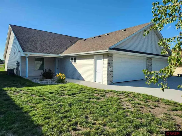 1228 Birchwood Dr, New Ulm, MN 56073