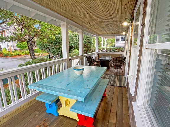 4th image of 296 Bella Beach Dr