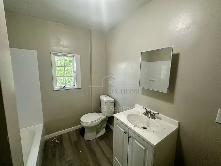 555 Lumiere St — Photo 7