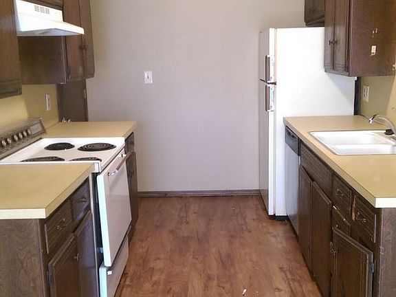 4th image of 941 SW 97th St