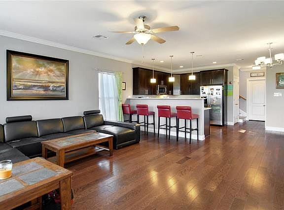 3rd image of 5301 Cartier Ave