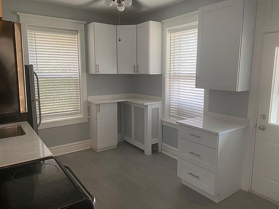 4th image of 4528 W Wrightwood Ave Unit 1