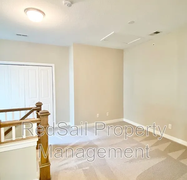 1008 Celia Ct — Photo 12