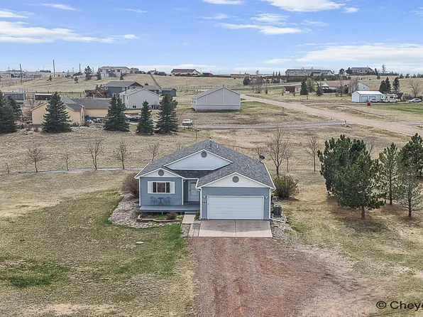 205 Dayshia Ln, Cheyenne, WY 82007