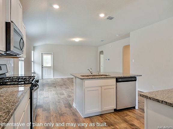 5th image of 5028 Rancagua