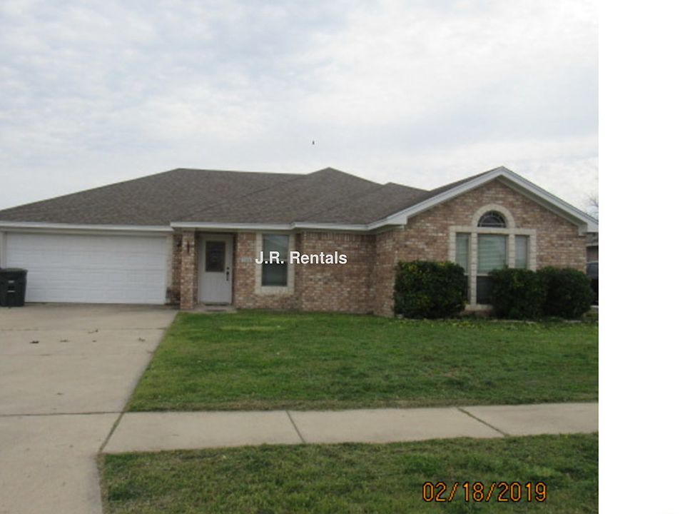 1st image of 2404 Vernice Dr