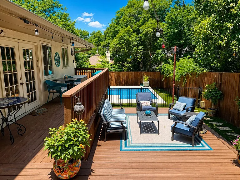 109 Zambrano Rd — Photo 37