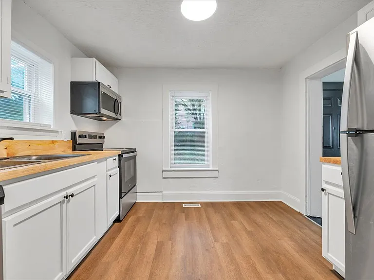 1515 Hanover Ave NW — Photo 7