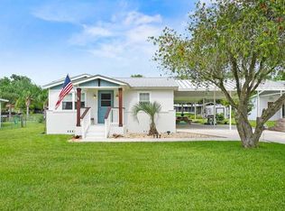 138 Riverside Ave, Satsuma, FL 32189