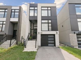 1040 Enola Ave, Mississauga, ON L5G 4A9