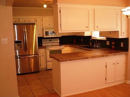 Beautiful New Kitchen w/ Stacked Slate Backsplash and Tile Counter Tops