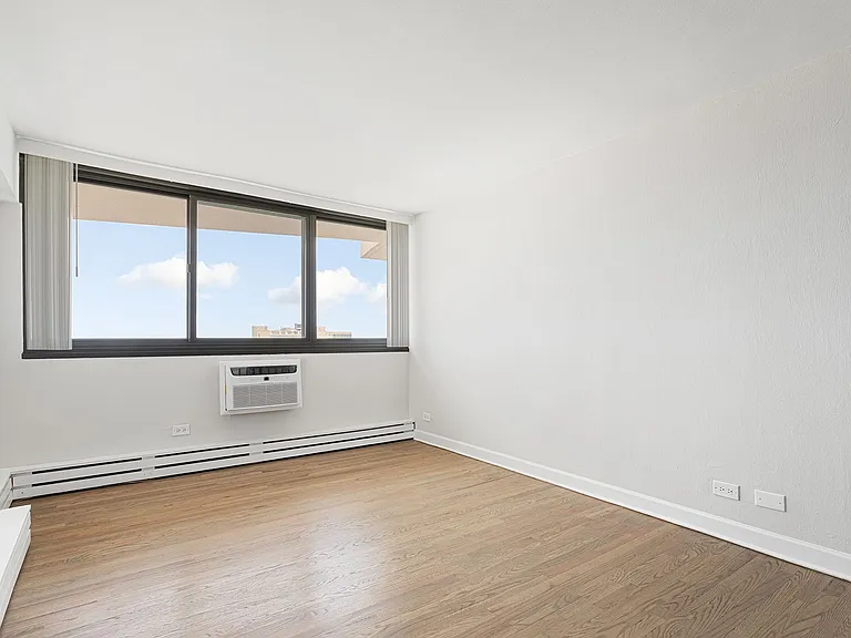 The Duplex Tower — Photo 121