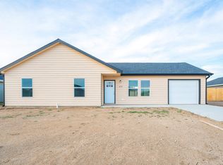 1219 Nautical Dr, Salina, KS 67401