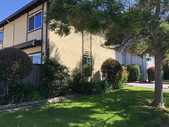 4th image of 268 Marylinn Dr APT 1