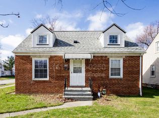 492 E 327th St, Eastlake, OH 44095