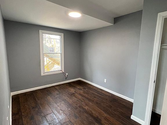 3rd image of 341 S 10th St Floor 2