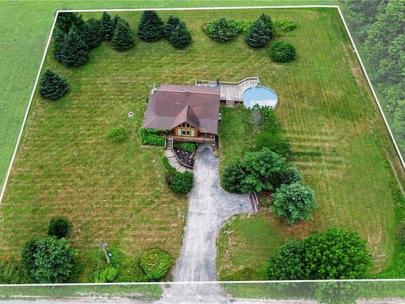 3rd image of 647 Osborne Hill Rd