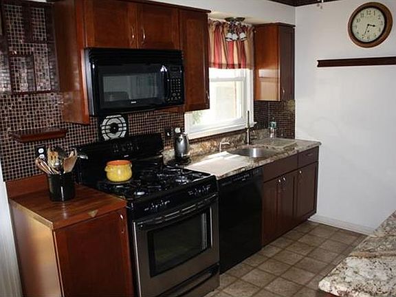 3rd image of 9 Sussex Ct APT 401