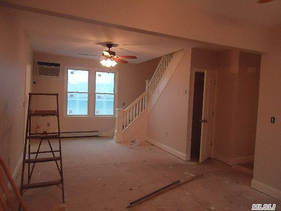 3rd image of 8 Meyer Ave