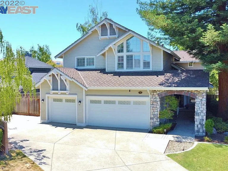 74 Canyon Green Way — Photo 1