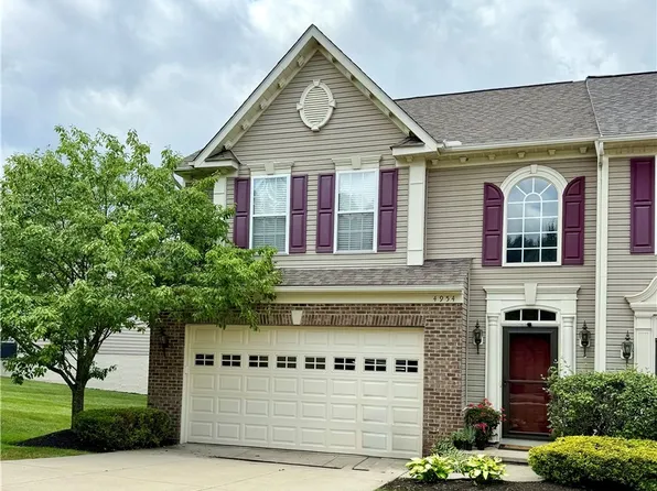 4954 Lake View Dr, Peninsula, OH 44264