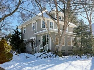375 Ackerman Ave, Glen Rock, NJ 07452