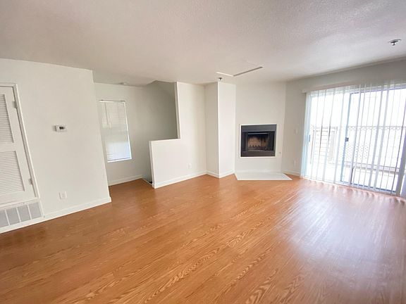 4th image of 1315 N Spurgeon St APT E