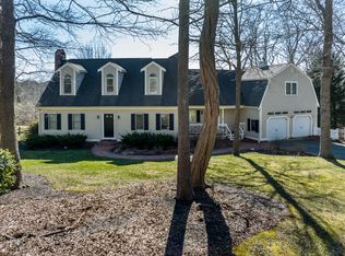 9 Rolling Ridge Ln, Sandwich, MA 02563