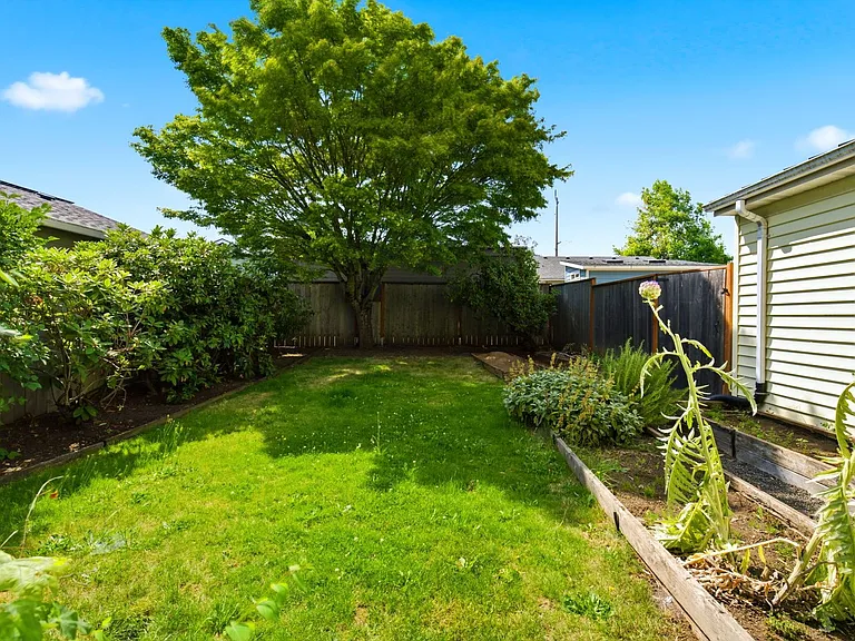 7245 N Newell Ave — Photo 24