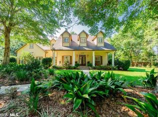 5294 Mill House Rd, Gulf Shores, AL 36542