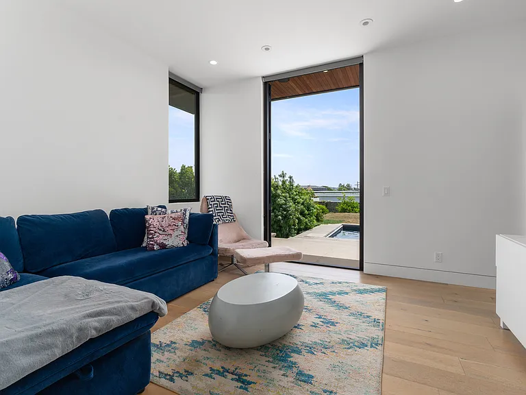 223 Ocean St — Photo 38