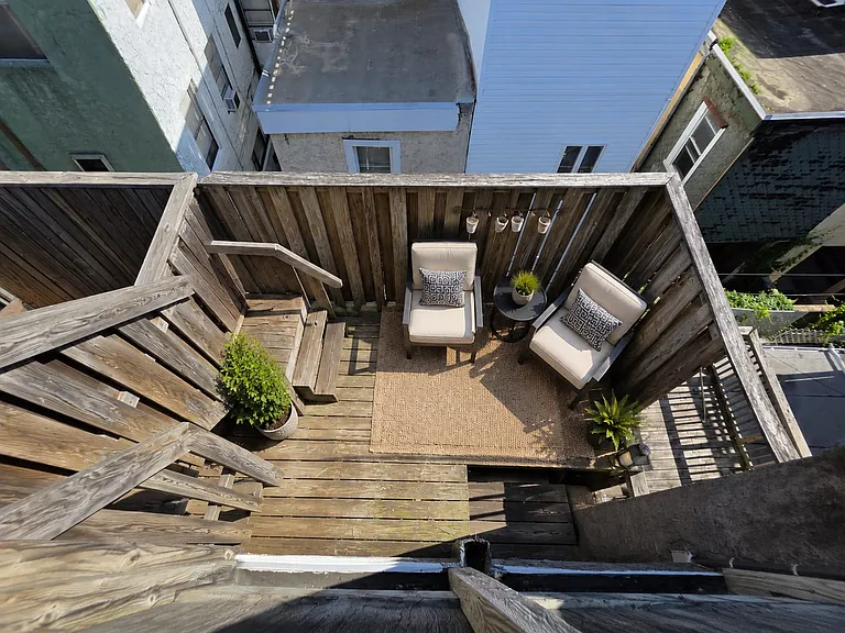 739 Clymer St — Photo 19