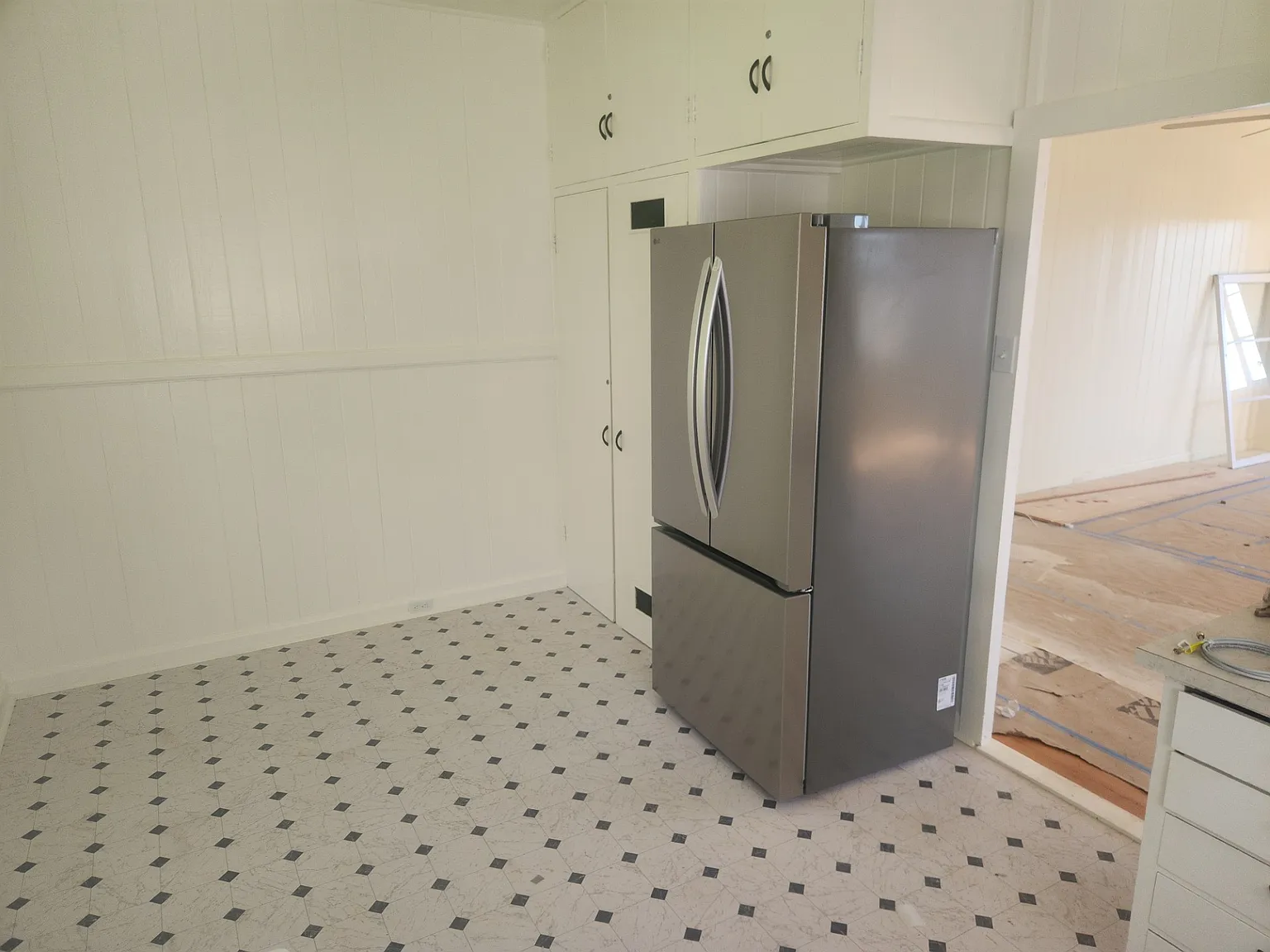 4 bed, 2650 sqft, $3,300 — Photo 2