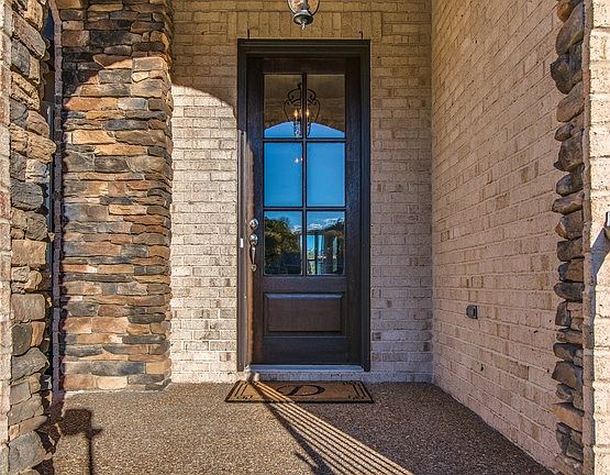 3rd image of 7233 Natchez Pointe Dr