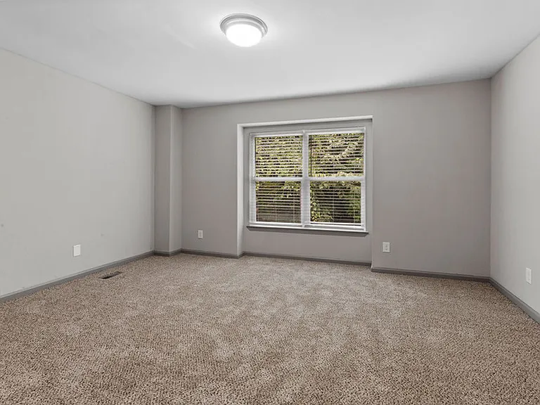 Summit on Central — Photo 15