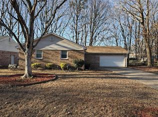 6324 Chestnut Hill Rd, Virginia Beach, VA 23464