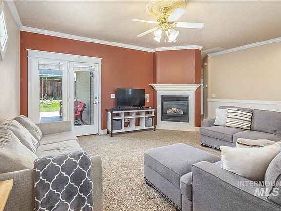 3rd image of 2316 E Clifton Dr
