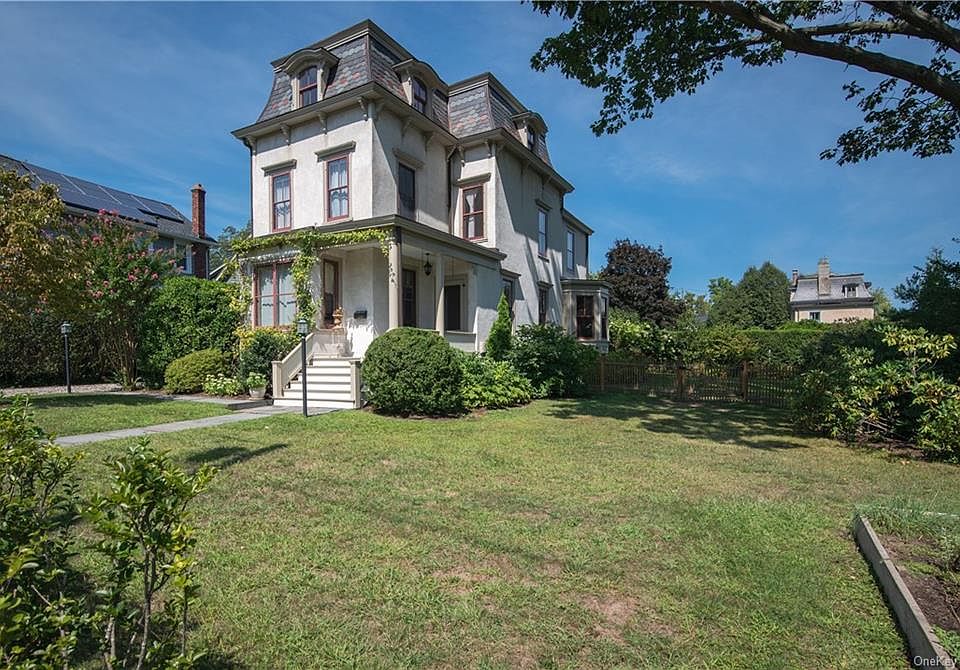 1st image of 18 Brookside Ave